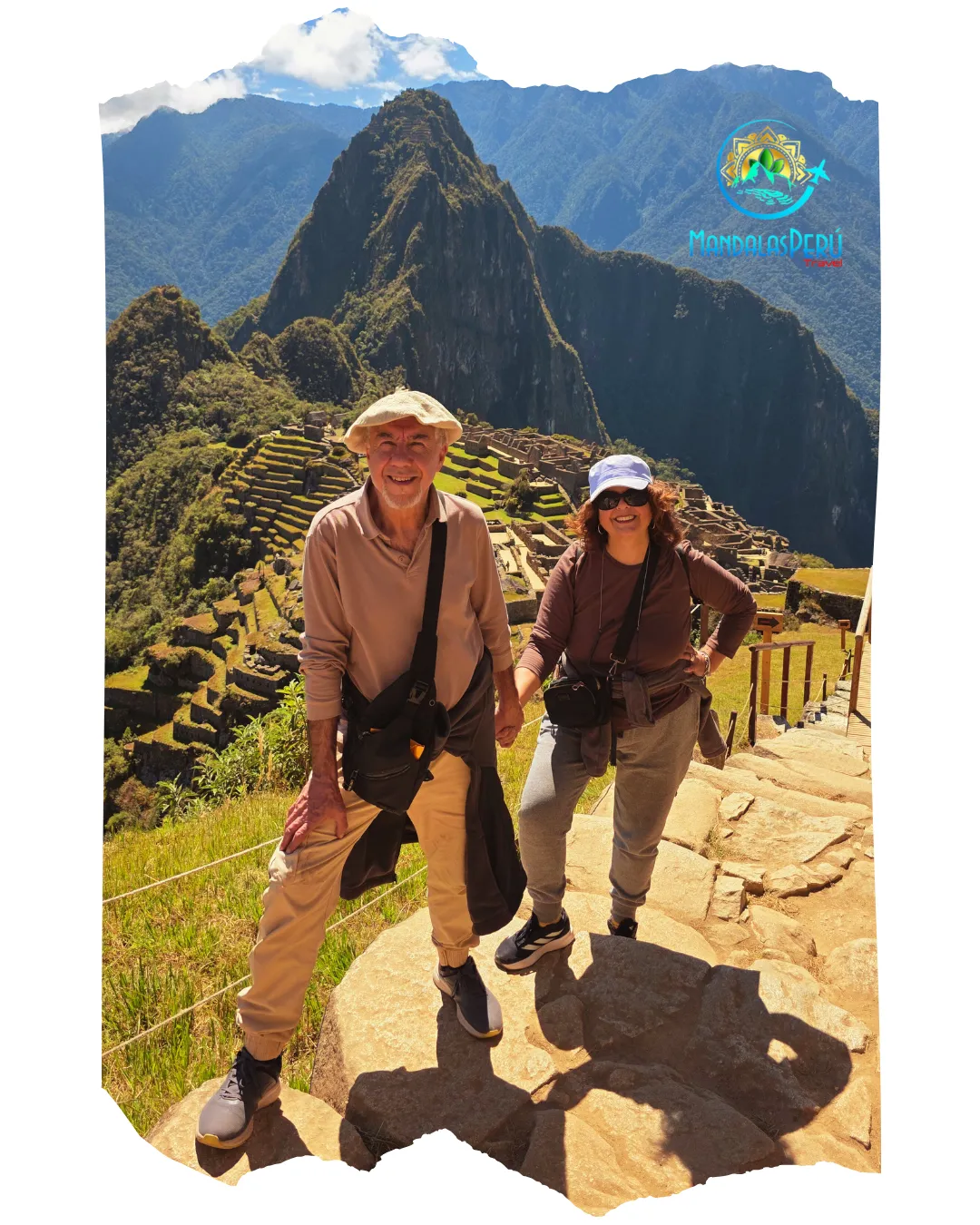 VIAJEROS EN MACHU PICCHU